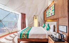 Treebo Wanderlust Residency With Mountain View